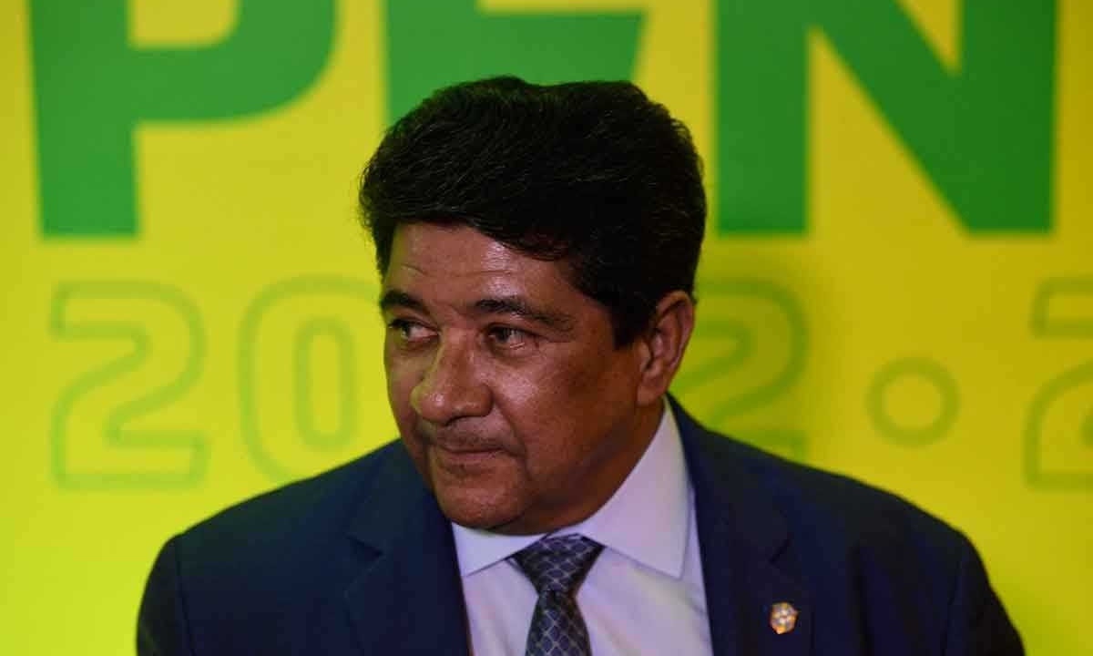 Intervenção na CBF, que destituiu o presidente da entidade, Ednaldo Rodrigues, é mais um capítulo da série de problemas que perturbam o futebol brasileiro -  (crédito: MAURO PIMENTEL / AFP)