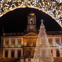 Luzes de Natal iniciam temporada festiva nas cidades históricas - Divulgação/Ane Souz