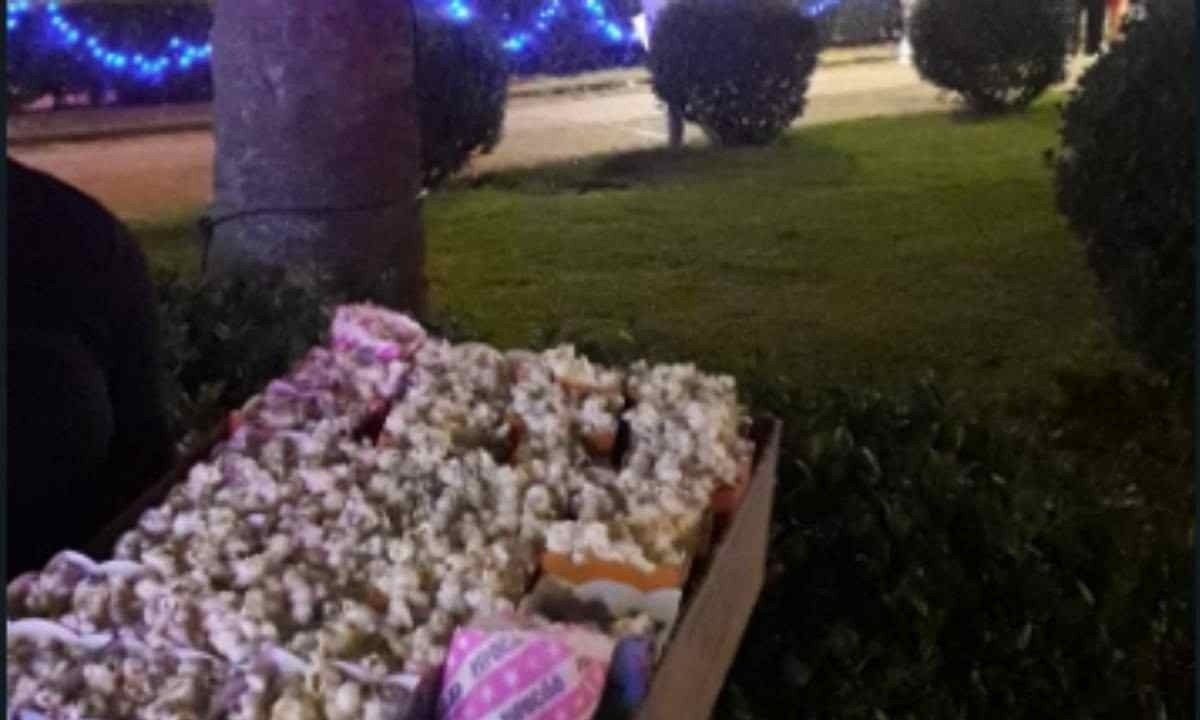 Uma das vendedoras disse que no ano passado conseguiu vender os produtos sem maiores problemas -  (crédito: Rafael Rocha/EM/D.A Press)