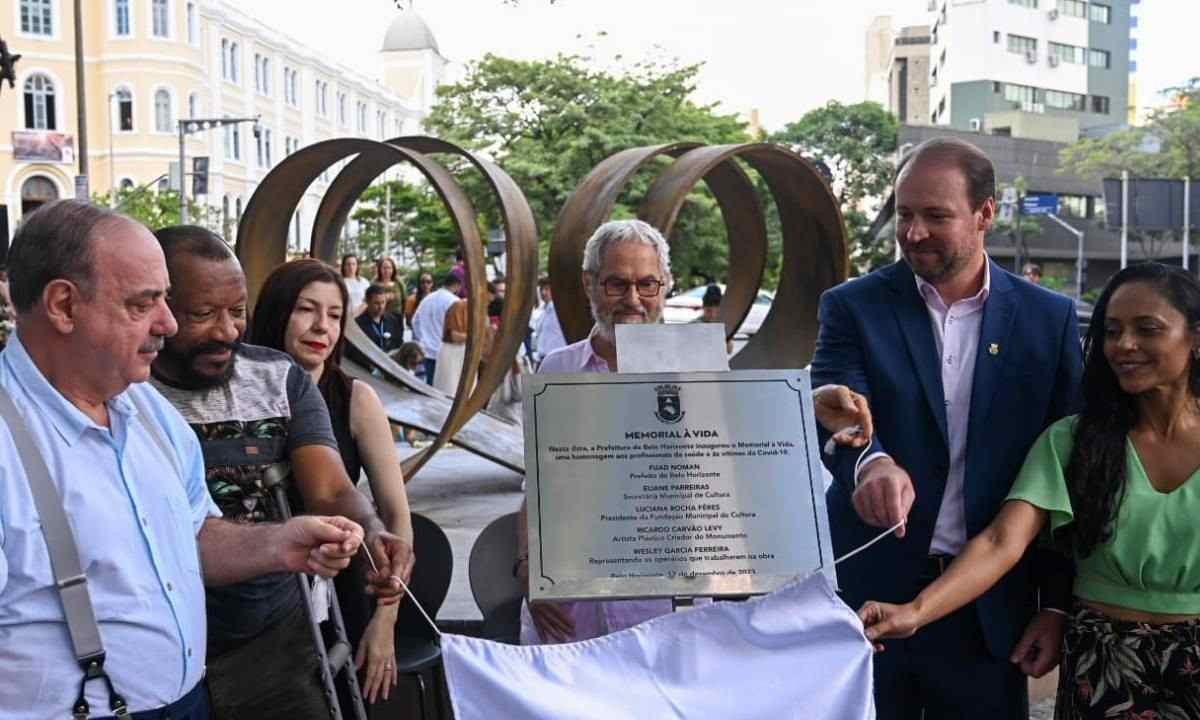 Prefeitura de BH inaugura Memorial à Vida em homenagem às vítimas da COVID