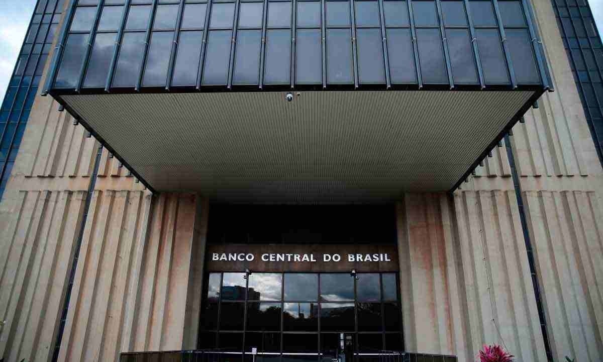 O comunicado oficial do BC significou uma decepção para os que esperavam indícios de aumento do ritmo de corte de juros -  (crédito: Marcello Casal Jr/Agência Brasil)