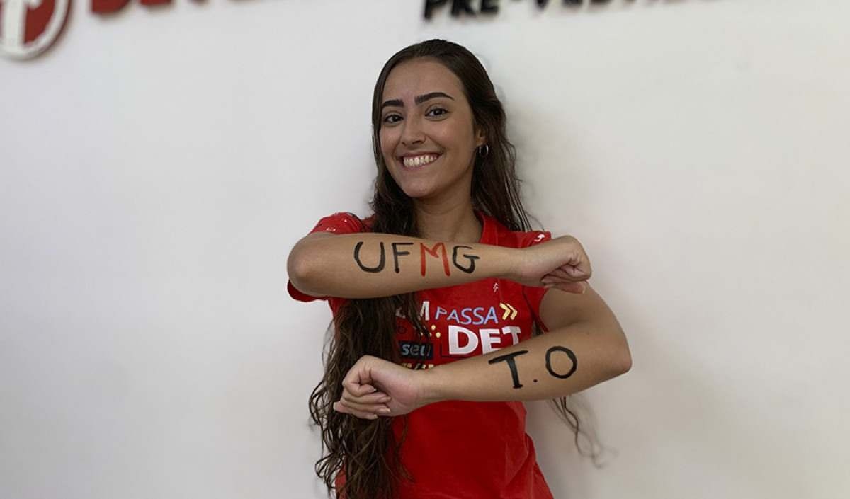 Ex-aluna do Determinante aprovada na UFMG