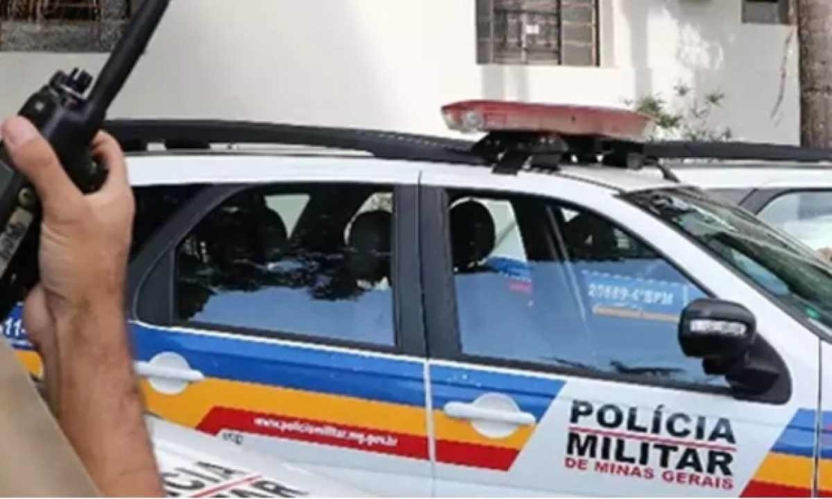 Polícia Militar localizou nessa quarta-feira (13/12) carro de idoso desaparecido incendiado. Um corpo foi encontrado na manhã de hoje -  (crédito: Reprodução)