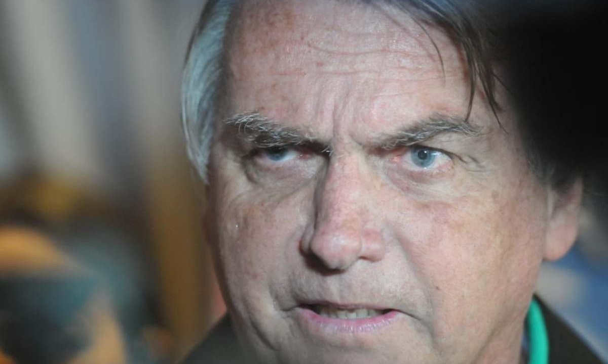 Publicação de Bolsonaro foi recuperada por site externo ao Facebook, tendo que ser validado por pericia -  (crédito: Alexandre Guzanshe/EM/D.A Press)