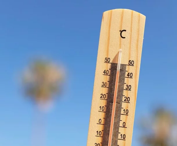 Nova onda de calor: Veja dicas para alívio sem ar-condicionado - Freepik