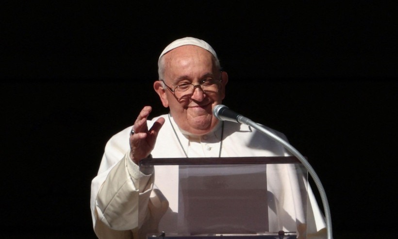 Papa abre caminho para que Igreja abençõe casais do mesmo sexo; entenda