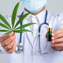 Cannabis e saúde mental: o canabidiol pode substituir os medicamentos alopáticos? - Freepik
