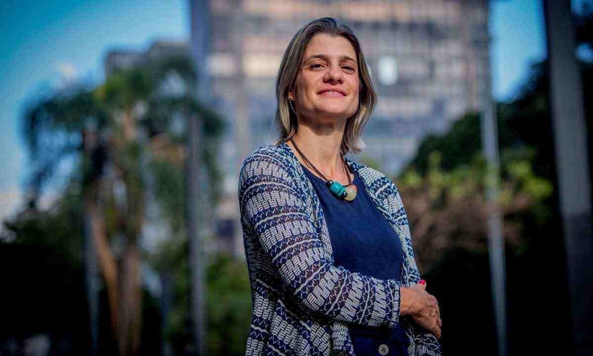 Cristiane Quartaroli, economista do Ouribank, vê queda nos juros no EUA e Europa como positiva para o Brasil -  (crédito: Ouribank/Divulgação)