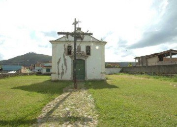 Igreja do Ros&aacute;rio, do S&eacute;culo XVIII, &eacute; um dos patrim&ocirc;nios hist&oacute;ricos de Itabirito -  (crédito:  Cristina Horta/EM/D.A Press)