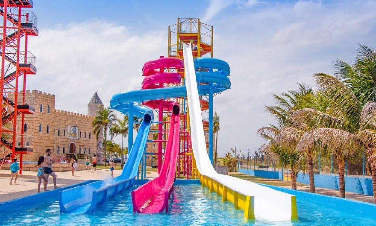 Pertinho de São Paulo: Castelo Park Aquático anuncia programação especial de fim de ano -  (crédito: Uai Turismo)