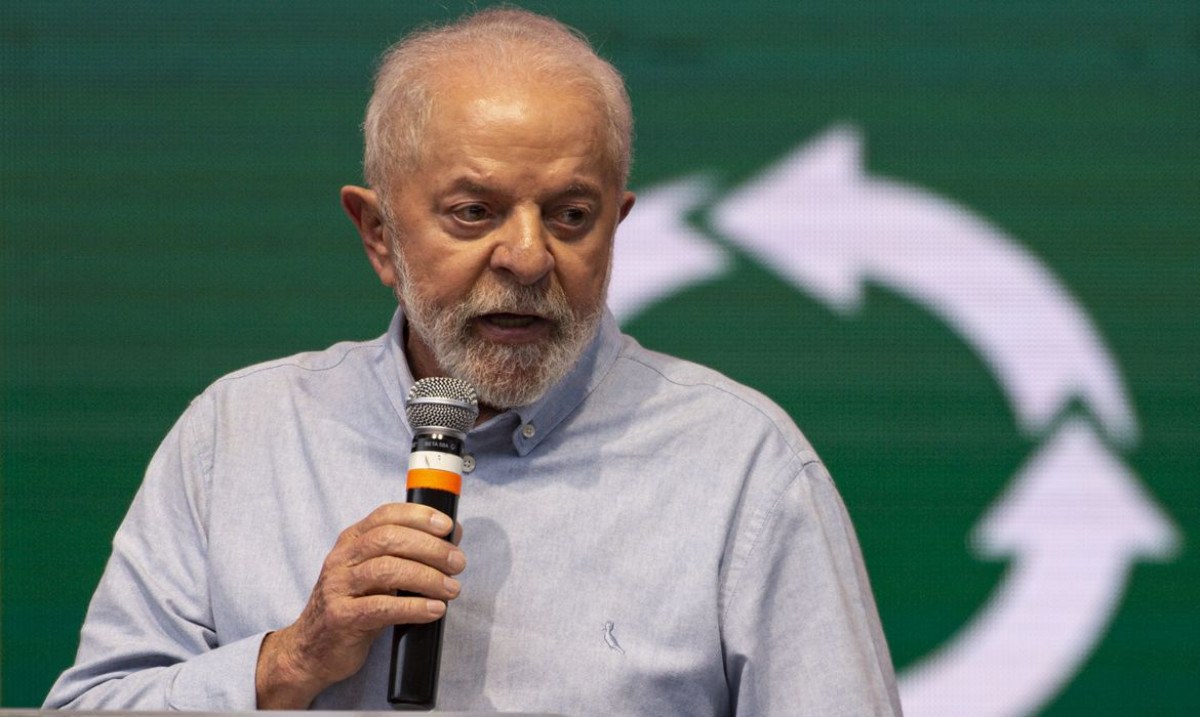 'Lula deverá voltar a Minas Gerais em março', diz deputado