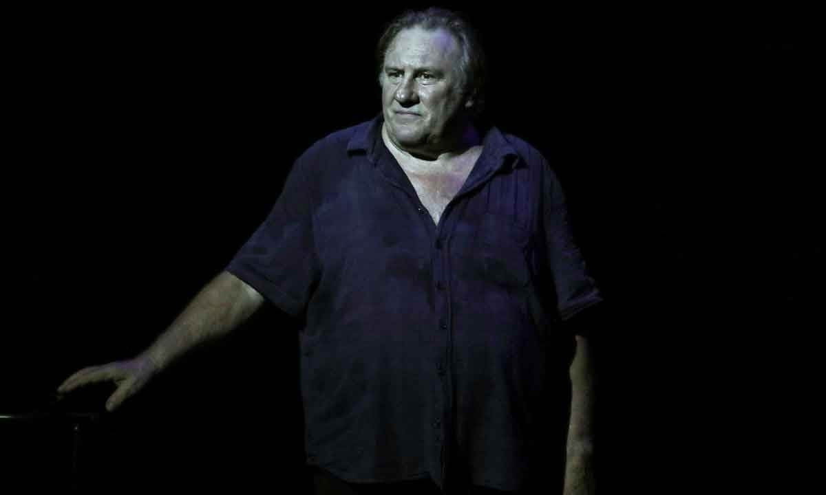 Gérard Depardieu completa hoje 75 anos; ator decidiu fazer uma pausa na carreira após repercussão das denúncias sobre seu comportamento -  (crédito: VALERY HACHE / AFP)