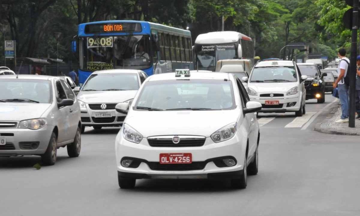 Táxi-lotação de Belo Horizonte -  (crédito: Divulgação/PBH)