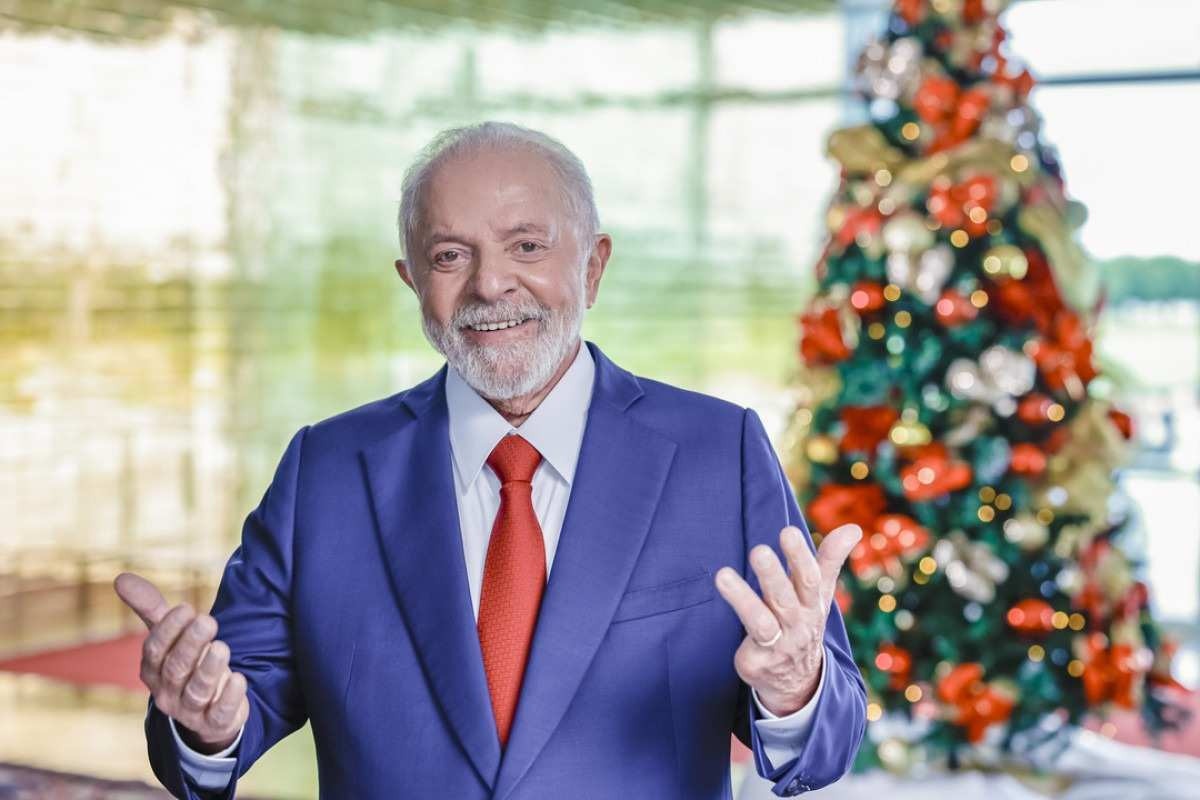Lula ratifica em decreto poder de guardas municipais em prender em flagrante