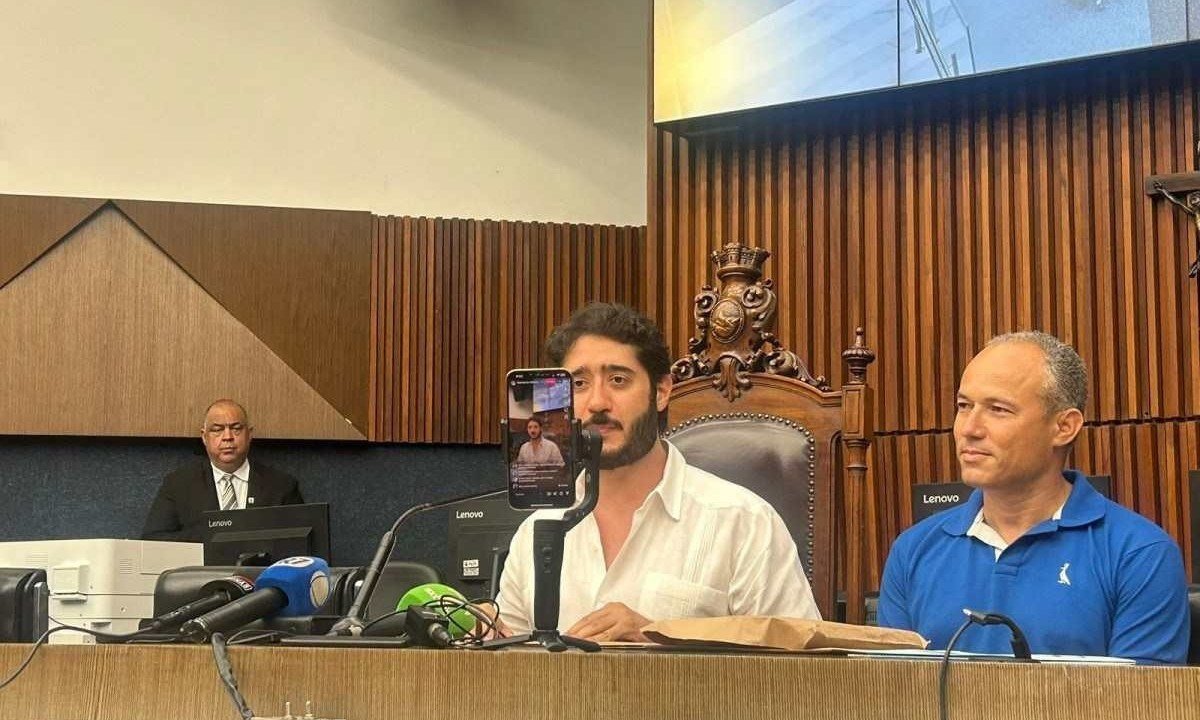 O projeto de resolução apresentado por vereadores de Belo Horizonte com o objetivo de derrubar o aumento das passagens de ônibus só entra em vigor em fevereiro. Até lá, passagem de ônibus em BH fica mais alta -  (crédito: Ana Mendonça/EM/DA PRESS)