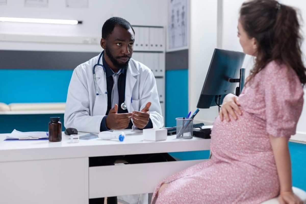 Lei prevê acompanhamento psicológico pelo SUS para grávidas e sem limite de consultas  