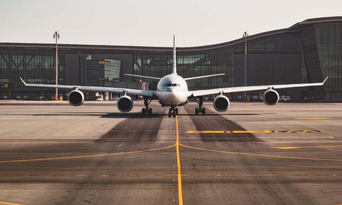 Avião decolou de Buenos Aires, na Argentina, e seguia para a capital espanhola Madri quando precisou desviar a rota e pousar no Aeroporto de Natal. -  (crédito: Bao Menglong/Unsplash)