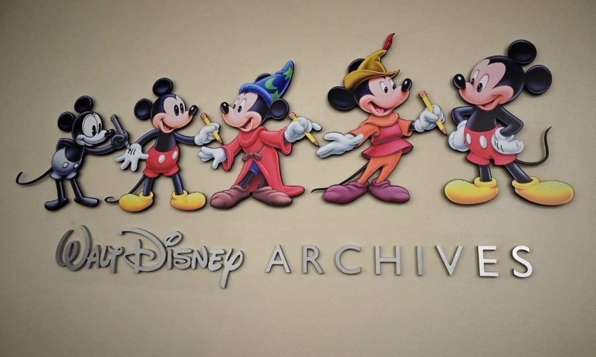 Animações do Mickey Mouse anunciam a entrada nos Arquivos da Walt Disney durante um tour de mídia pelo Estúdio Disney -  (crédito: Robyn Beck / AFP)