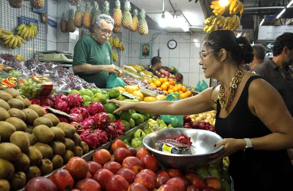 Castanhas, carne de boi e uvas: o que estará na mesa da ceia de Ano Novo?