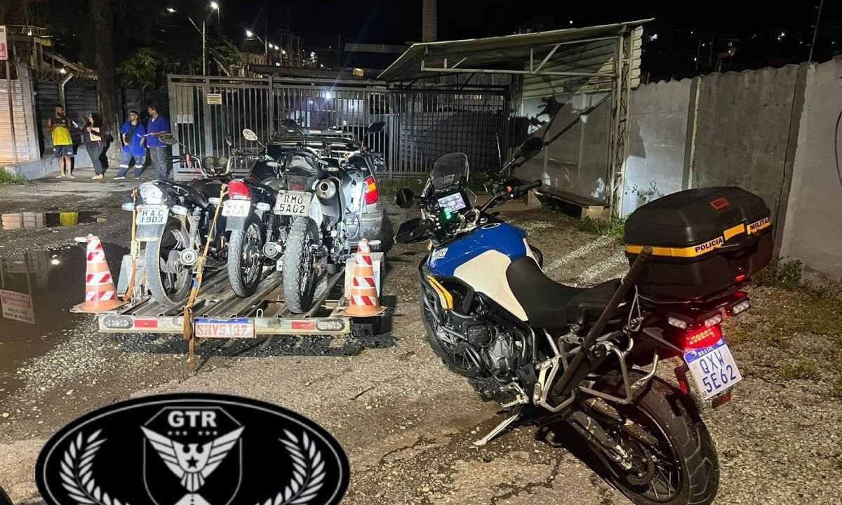 Polícia Militar apreendeu 204 motos em cinco dias em Minas Gerais -  (crédito: PMRv/Divulgação)