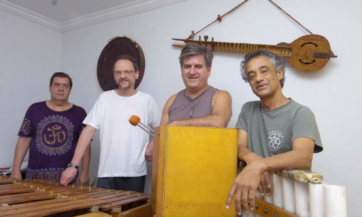 Músicos Arthur Andrés, Décio Ramos, Marco Antônio Guimarães e Paulo Santos