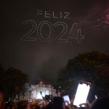 Vídeo: show de drones celebra a chegada de 2024 na Praça da Liberdade - Tulio Santos/D.A. Press/EM
