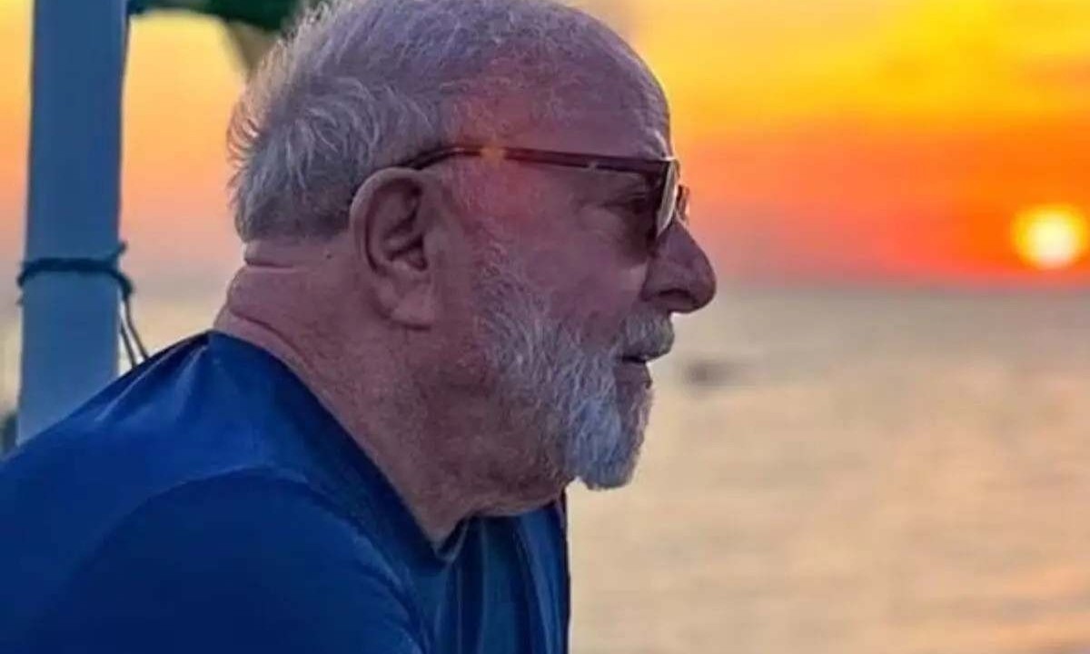 Presidente Lula publica foto durante viagem em Restinga da Marambaia, no Rio de Janeiro -  (crédito: Ricardo Stuckert)