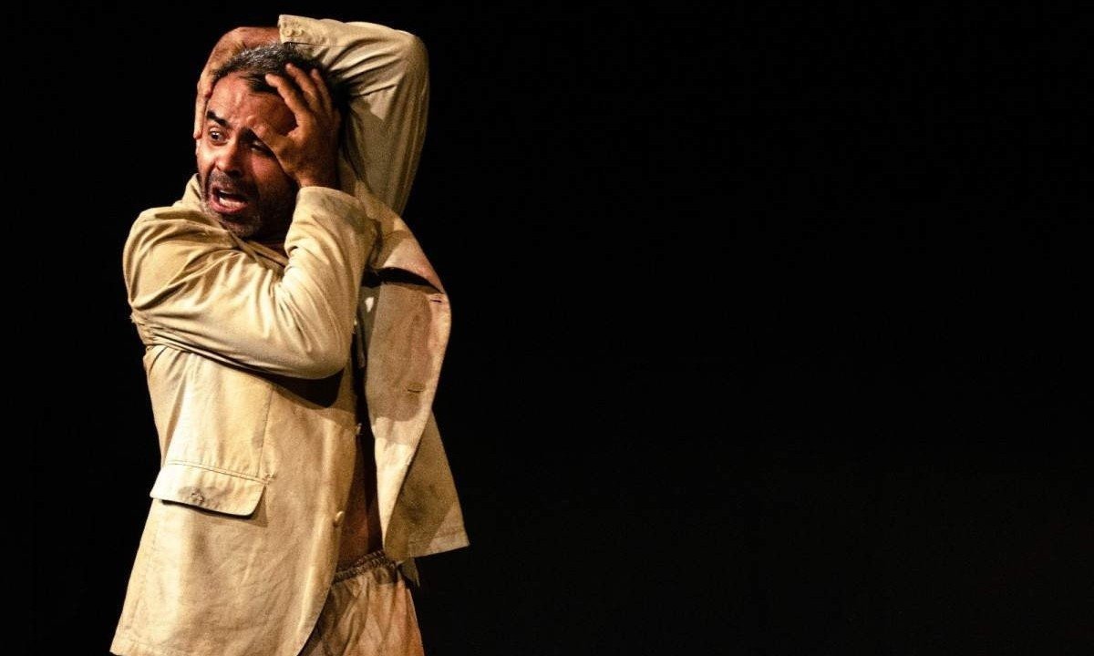 Leo Horta no mon&oacute;logo &quot;O sonho de um homem rid&iacute;culo&quot;, de Dostoi&eacute;vski, em cartaz amanh&atilde; no Teatro Feluma -  (crédito: Ar&ocirc; Ribeiro/divulga&ccedil;&atilde;o)