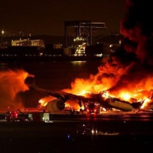 'Avião ardia como o inferno': os relatos de passageiros que fugiram de aeronave em chamas no Japão - Reuters