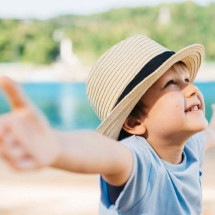 Sombra e água fresca: pediatra fala sobre a importância das férias para as crianças - Freepik