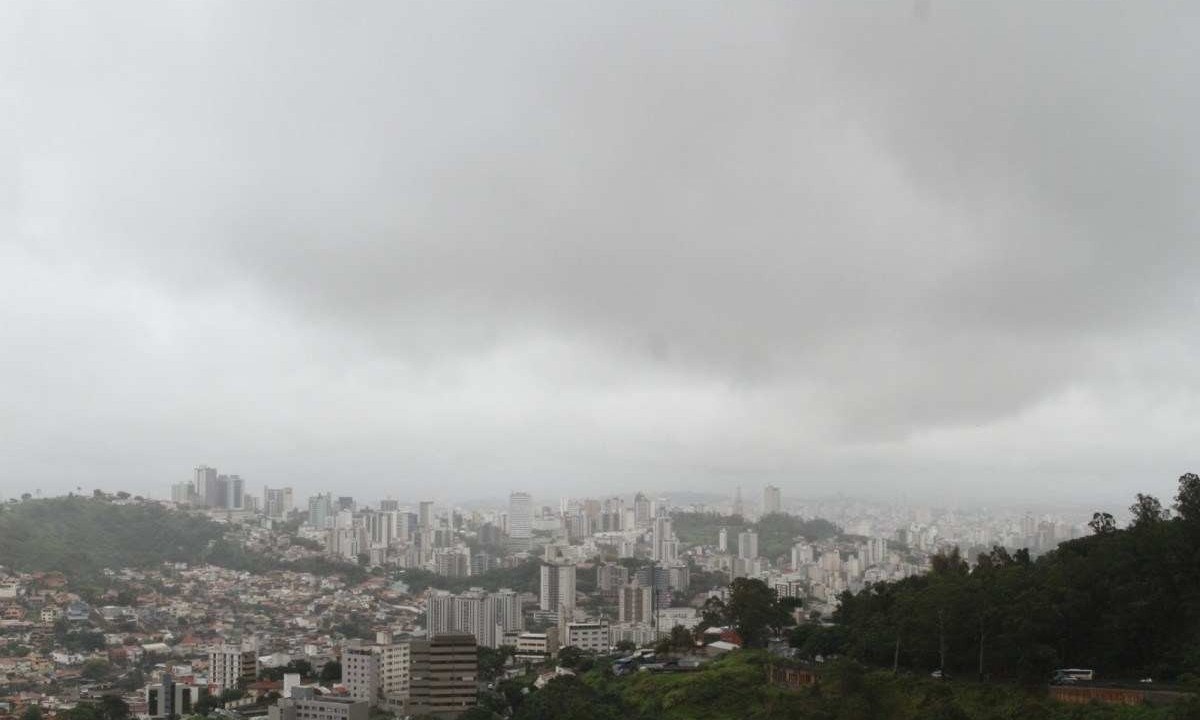 Belo Horizonte vem enfrentando dias de chuva desde o começo do ano -  (crédito: Edesio Ferreira/EM/D.A - Press )