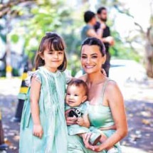 Gabrielle torres com as filhas manuela e bárbara: a maternidade impulsionou a criação do negócio