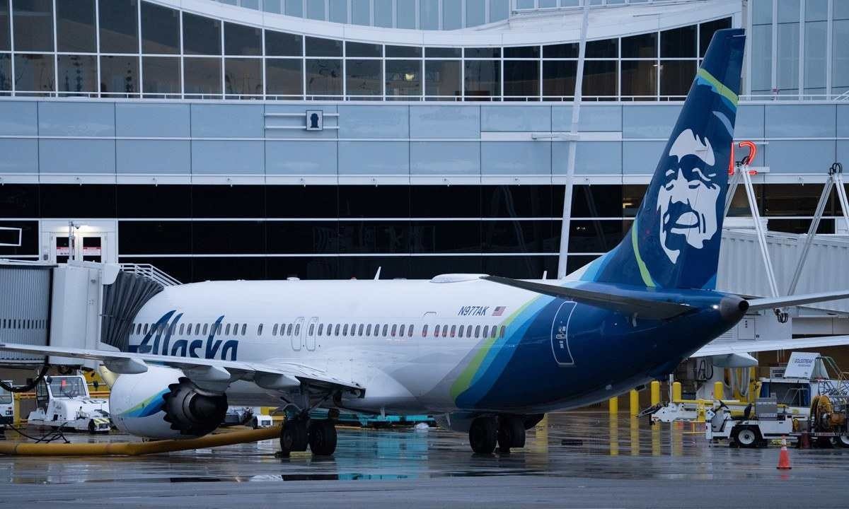 Modelo da Boeing que perdeu janela durante voo tem uso suspenso no Brasil