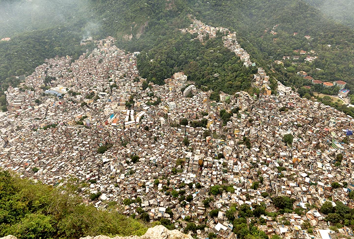 As maiores favelas do Brasil - Diego Baravelli - Wikimédia Commons