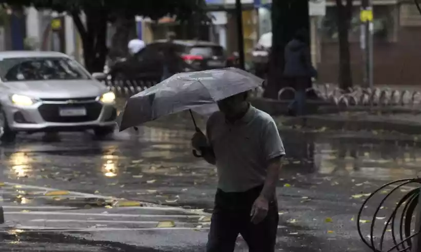 Chuva pode continuar em BH nesta segunda-feira (22); veja previsão do tempo - Tulio Santos/EM/D.A.Press