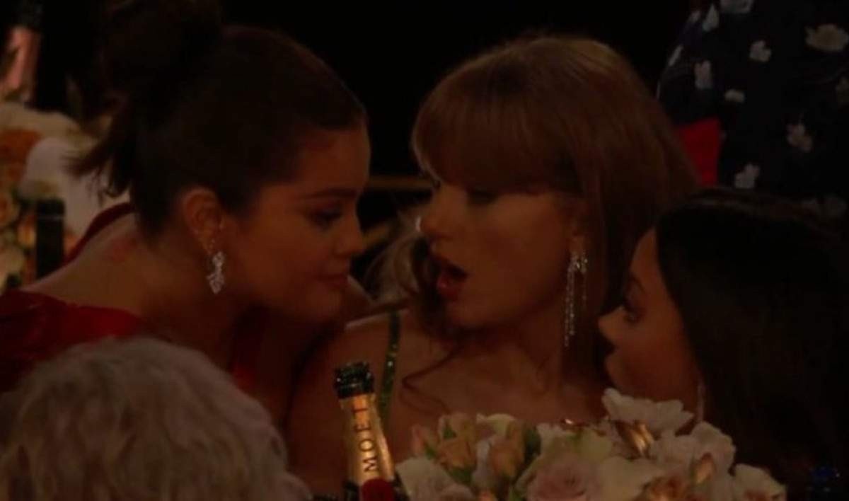Selena Gomez revela o que fofocou com Taylor Swift no Globo de Ouro