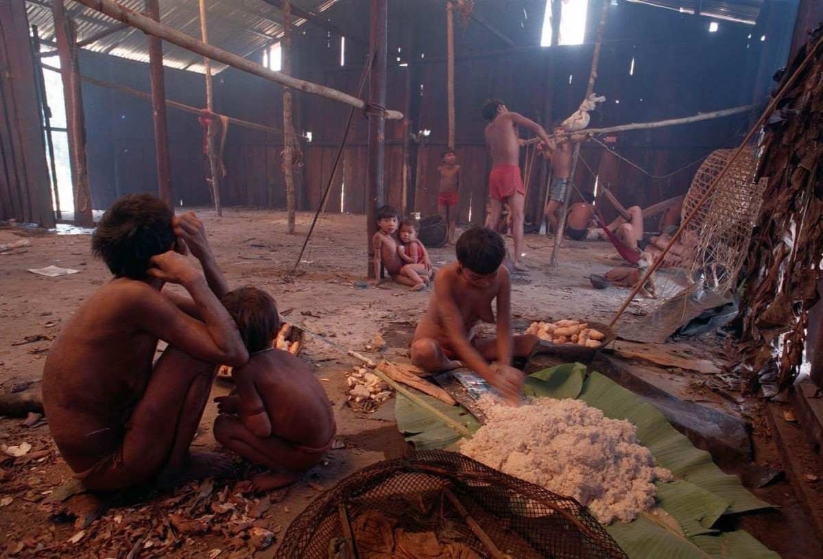 Governo Lula estuda tirar militares da distribuição de cestas básicas a yanomamis