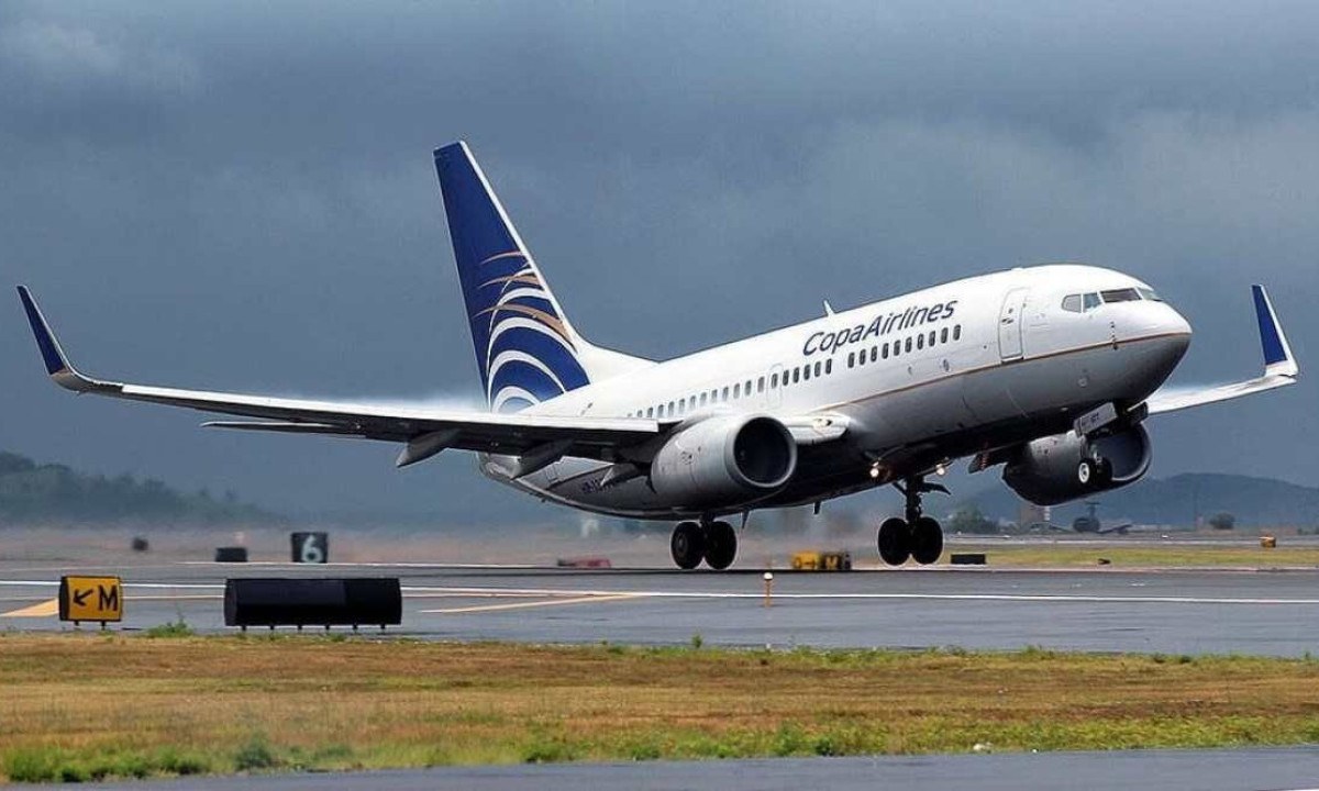 Casal trava batalha com a companhia aérea Copa Airlines para conseguir voltar ao Brasil -  (crédito: Divulgação)