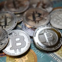 Bitcoin deve subir mais em 2024, dizem especialistas - Ozan KOSE / AFP