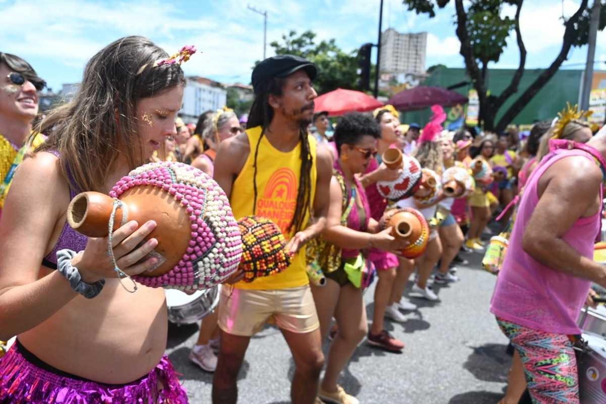 Carnaval: ensaio geral testa sonorização da avenida Andradas