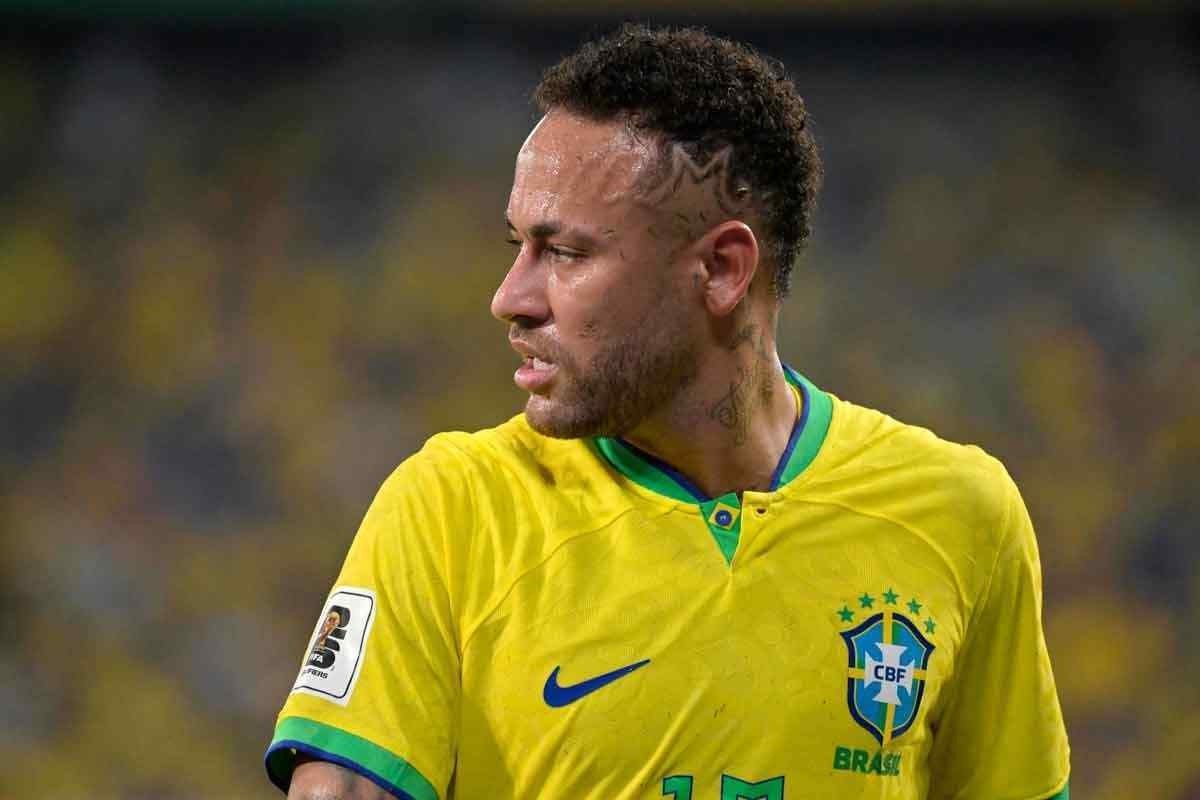 Ou Neymar se enquadra ou estará fora da Seleção