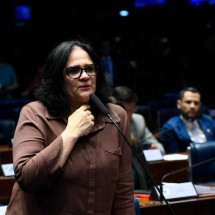Damares sobre decisão de cobrar impostos de líderes religiosos: 'Perseguição' - Marcos Oliveira/Agência Senado