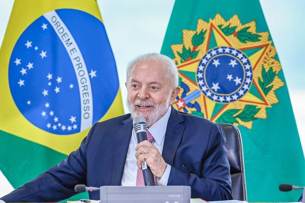 Lula comete gafe no Rio: ‘nenhuma mulher quer namorar um ajudante geral’
