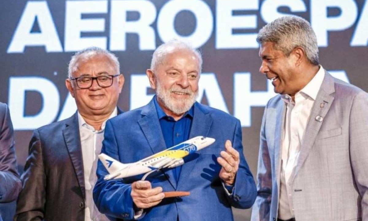Lula participou da cerimônia de assinatura de ato referente à implantação do Parque Tecnológico Aeroespacial da Bahia -  (crédito: Ricardo Stuckert/PR)