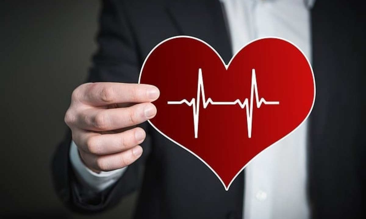 O diagnóstico da doença coronariana é realizado por meio de exames de imagem e por sintomas como dor no peito ou cansaço -  (crédito:  Gerd Altmann/ Pixabay)