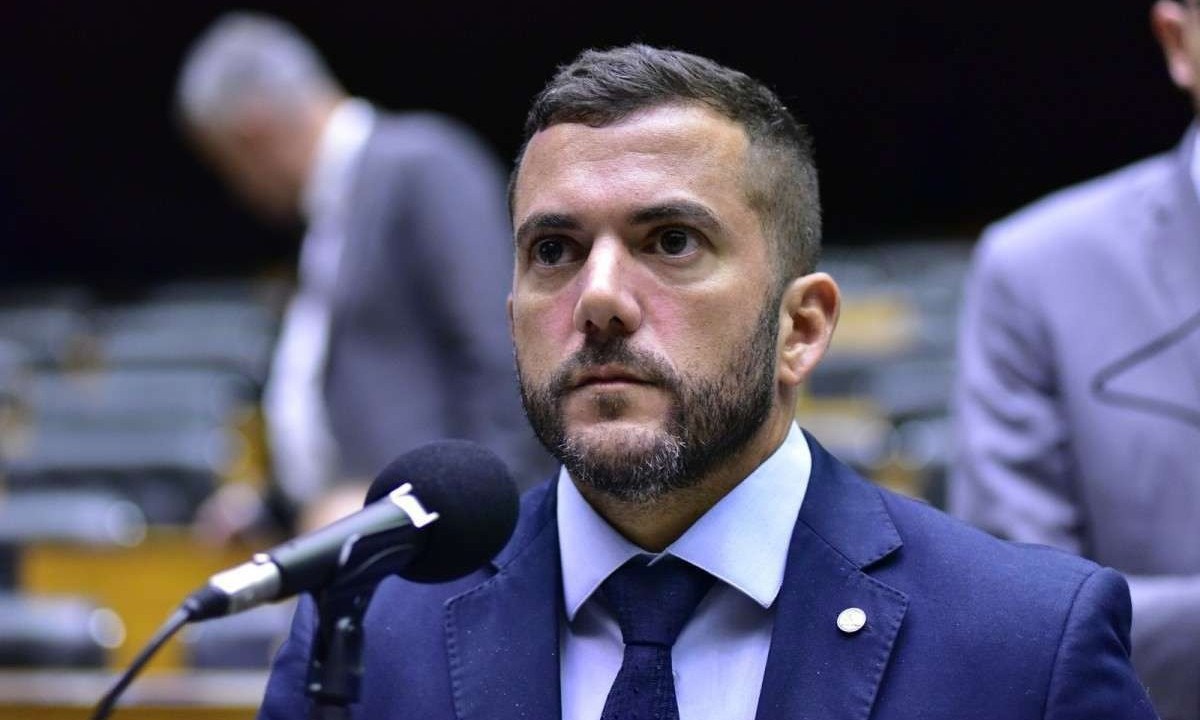 Deputado federal Carlos Jordy (PL-RJ) é investigado por suposta relação com líder de movimento golpista -  (crédito: Zeca Ribeiro/Câmara dos Deputados)