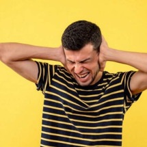 Misofonia, a síndrome de quem tem aversão a certos ruídos - Freepik