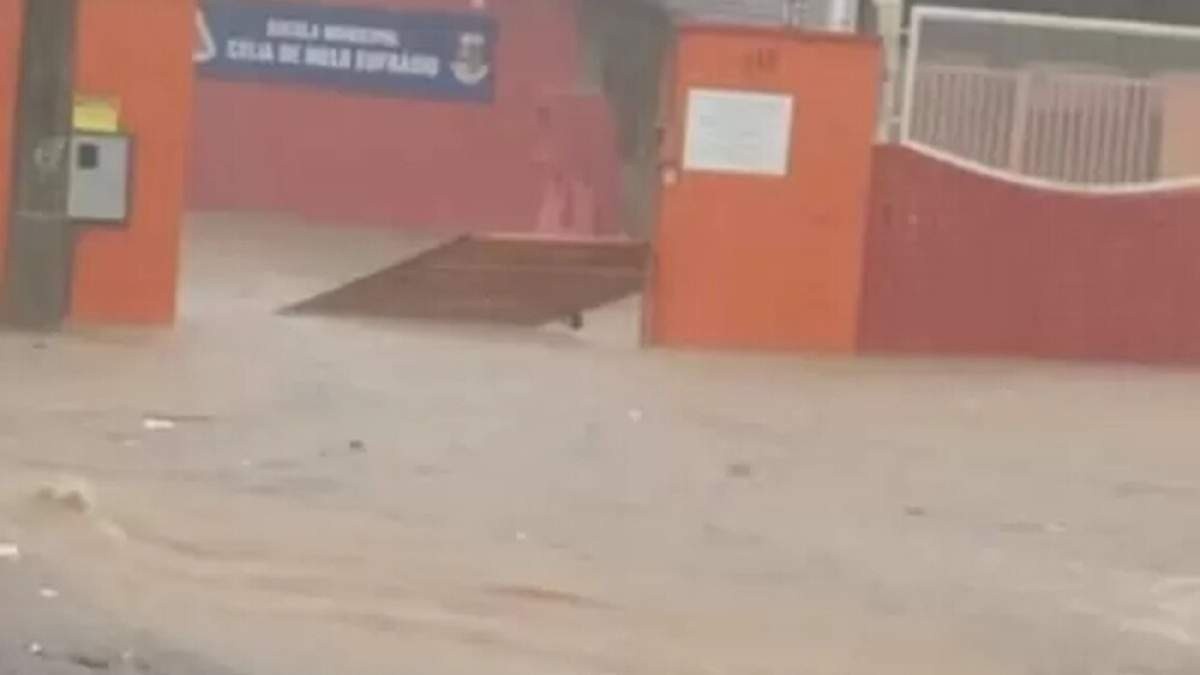 Depois de temporal, Formiga, no interior de Minas, decreta situação de emergência