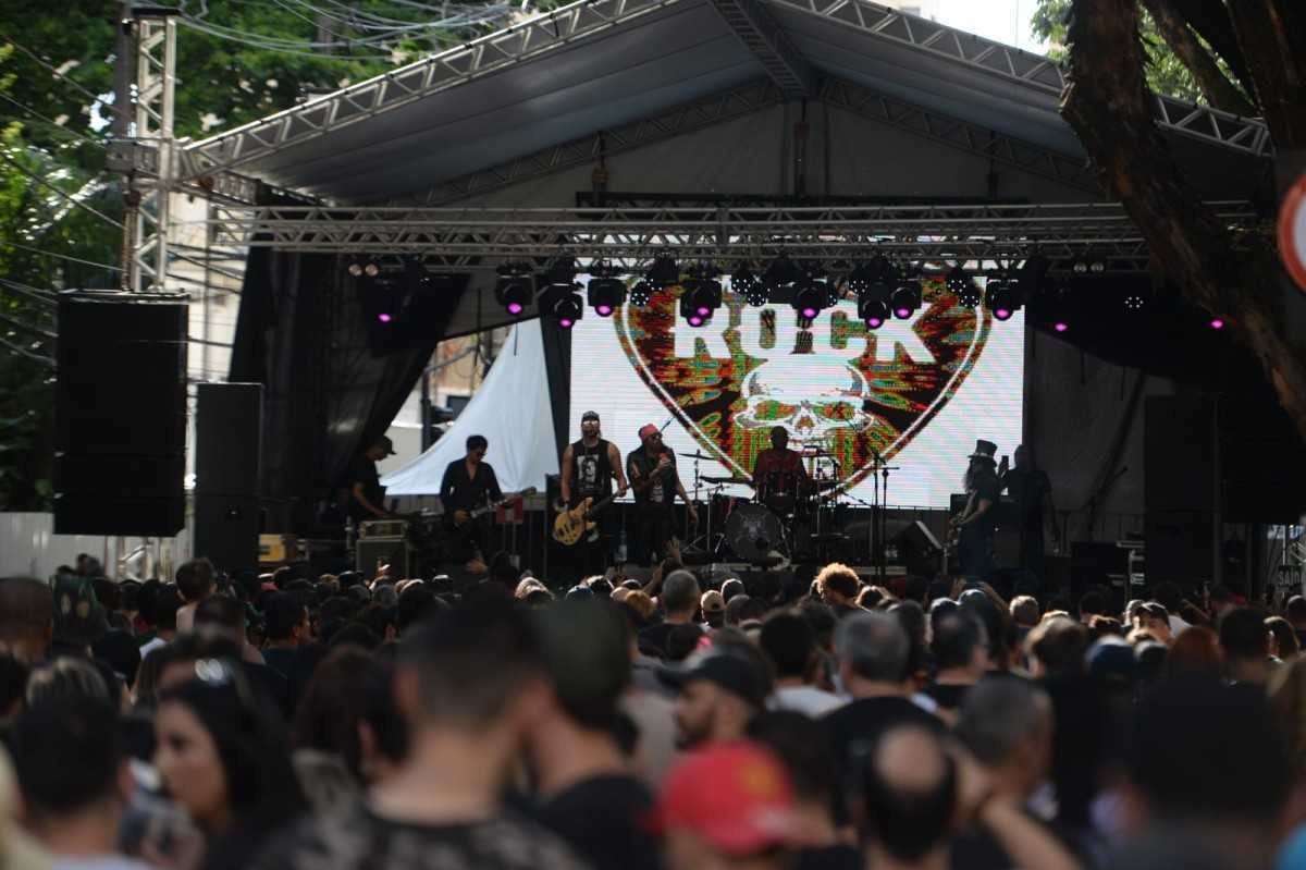 A banda 'Locomotive'
