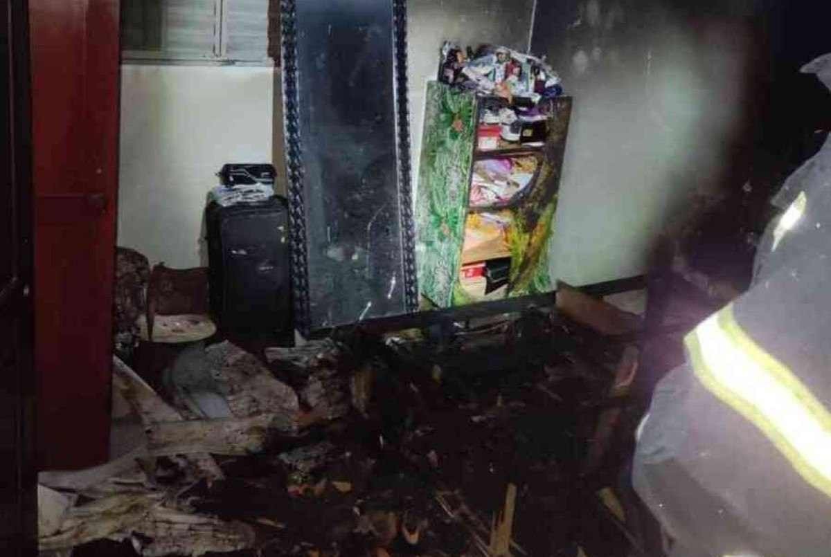 Incêndio destrói casa no interior de Minas Gerais; moradores estavam em festa
